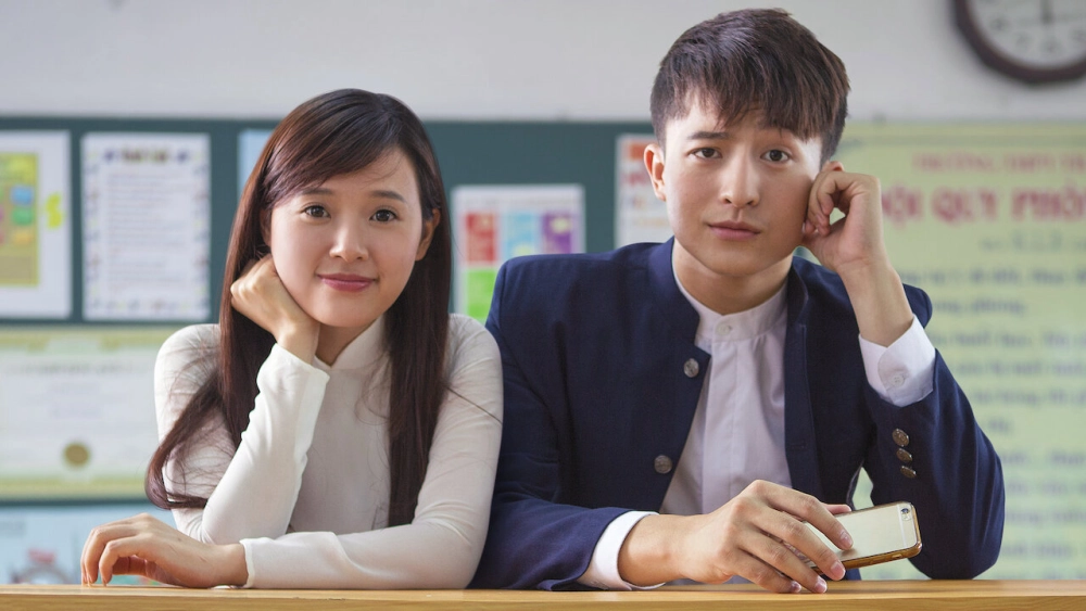 ảnh poster phim 4 năm, 2 chàng, 1 tình yêu