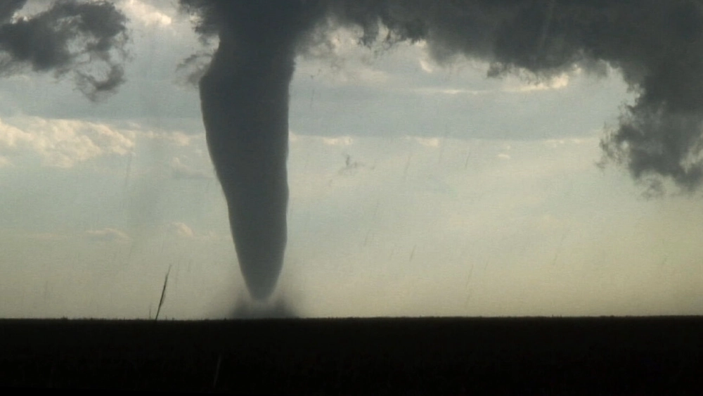 ảnh poster phim 72 nơi sinh sống nguy hiểm (72 Dangerous Places to Live)