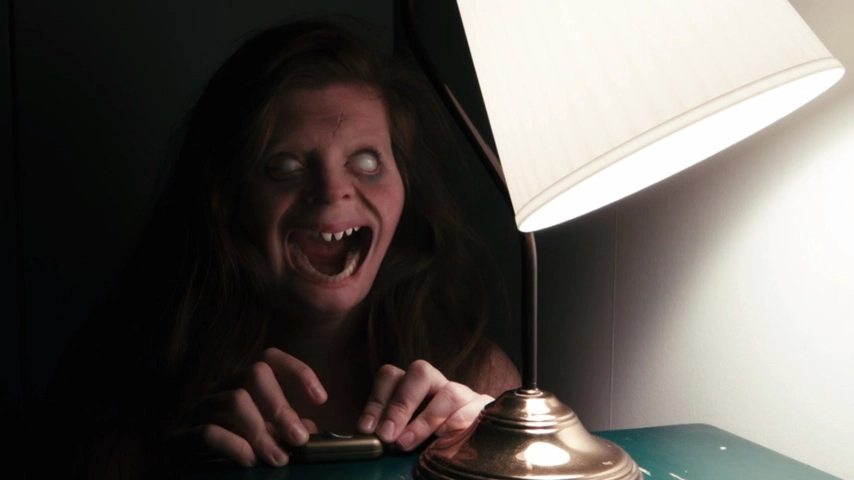 ảnh poster phim Ác Mộng Bóng Đêm (Lights Out)