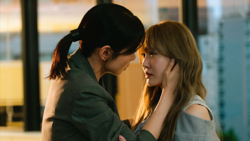 ảnh poster phim Ayaka Yêu Tiền Bối Hiroko