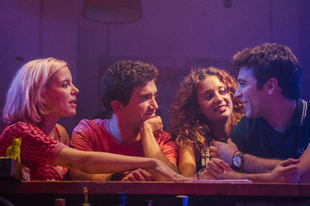 ảnh poster phim Bạn sẽ đưa ai đến đảo hoang? (Who Would You Take to a Deserted Island?)