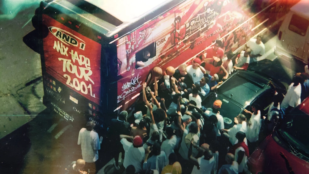 ảnh poster phim Bí mật giới thể thao: Thăng trầm của AND1 (Untold: The Rise and Fall of AND1)