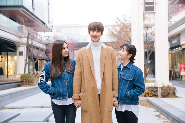 ảnh poster phim Chiếc Nhẫn Của Nữ Hoàng (Queen Of Ring)