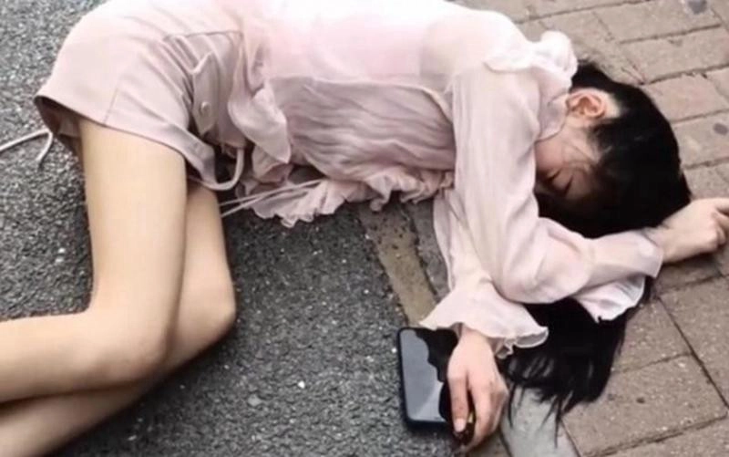 ảnh poster phim Chương Trình Truyền Hình Khỏa Thân (찰진 육덕녀들의 누드 방송)