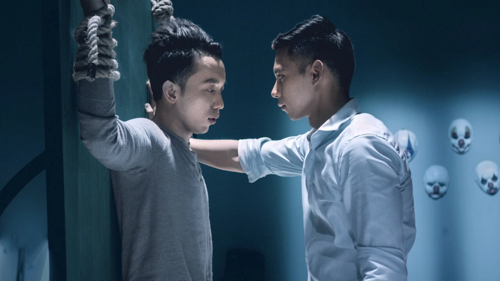 ảnh poster phim Con Ma Nhà Họ Vương (Never Trust a Stranger)