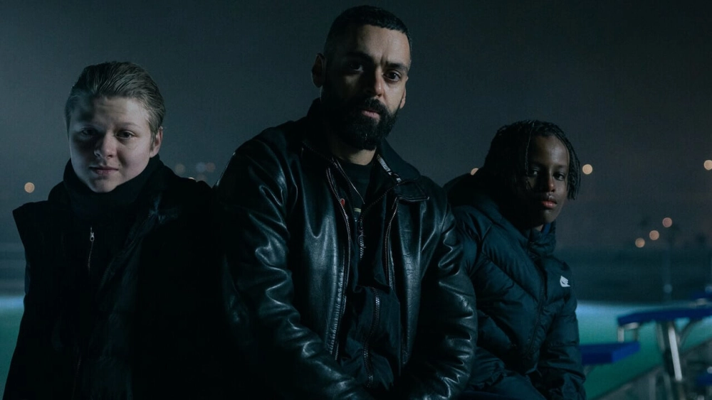 ảnh poster phim Cứu Lấy Tuổi Thơ (Deliver Me)