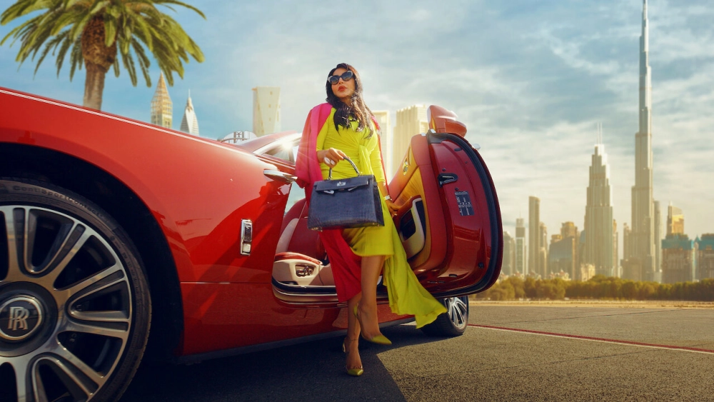 ảnh poster phim Dubai xa hoa (Dubai Bling)