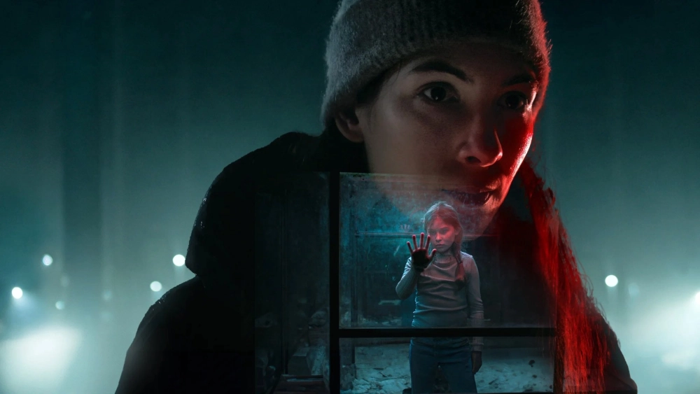 ảnh poster phim Dưới mái vòm thủy tinh (The Glass Dome)