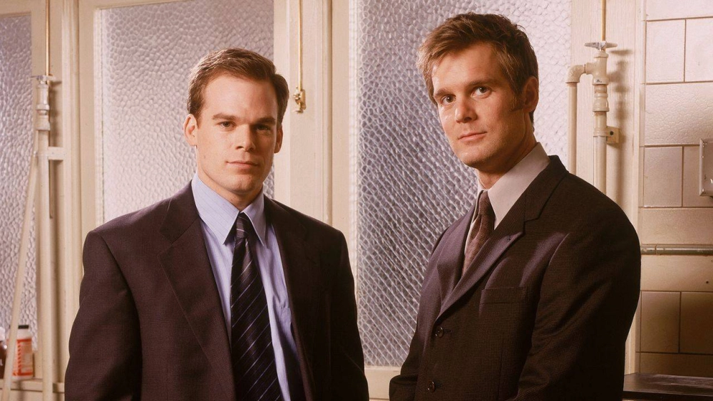 ảnh poster phim Dưới sáu tấc đất (Phần 2) (Six Feet Under (Season 2))