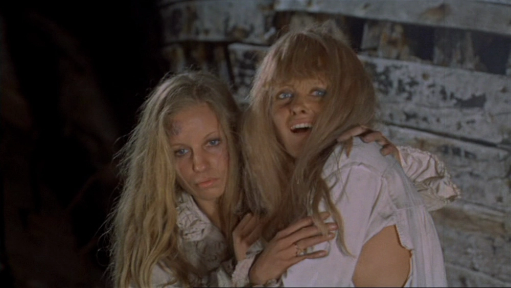 ảnh poster phim Hòn Đảo Bị Ám (The Demoniacs)