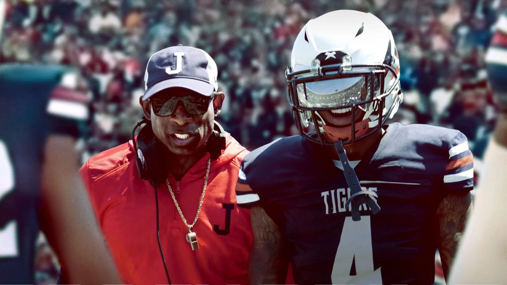 ảnh poster phim Huấn Luyện Viên Trưởng (Coach Prime)