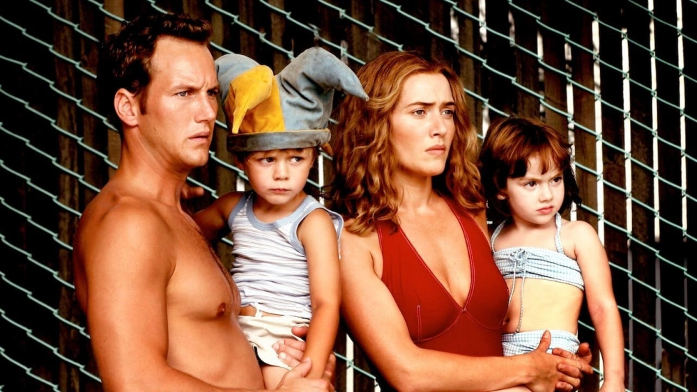 ảnh poster phim Little Children