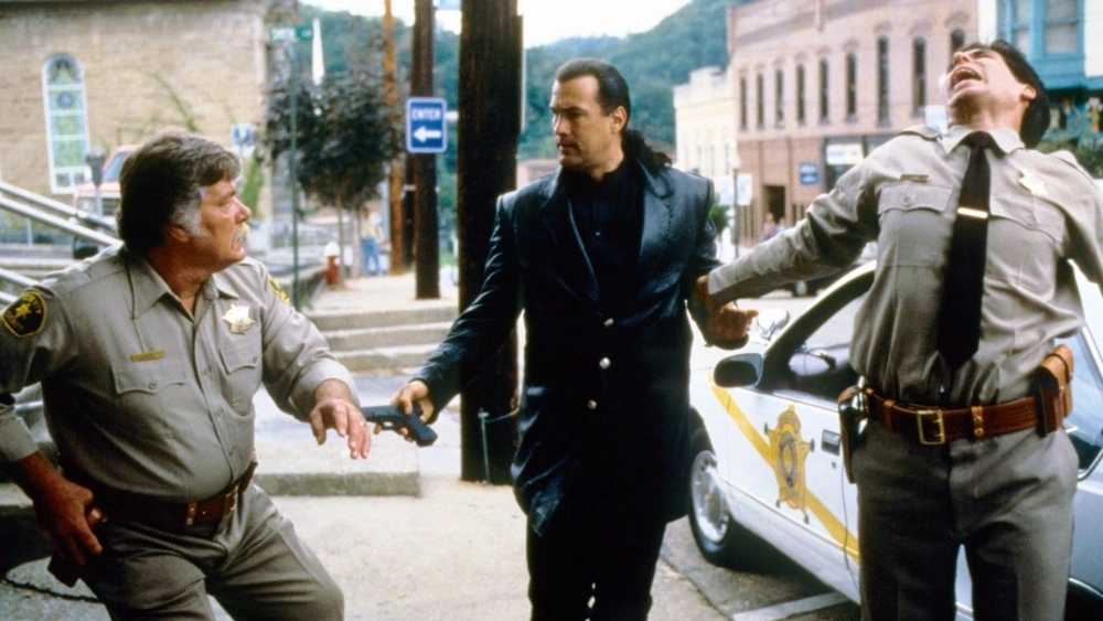 ảnh poster phim Lửa Thiêu (Fire Down Below)