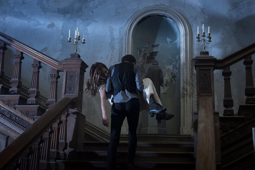 ảnh poster phim Luật Quỷ (The Lodgers)