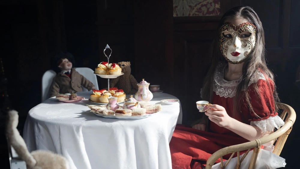 ảnh poster phim Mặt Nạ Quỷ (The Ghost Within)