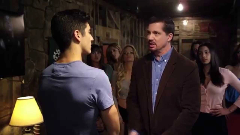 ảnh poster phim Ngôi Nhà Sung Sướng (Alpha House)