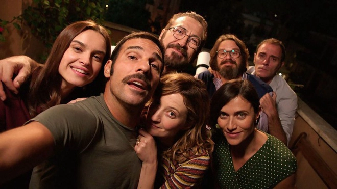 ảnh poster phim Người lạ hoàn hảo (Perfect Strangers)