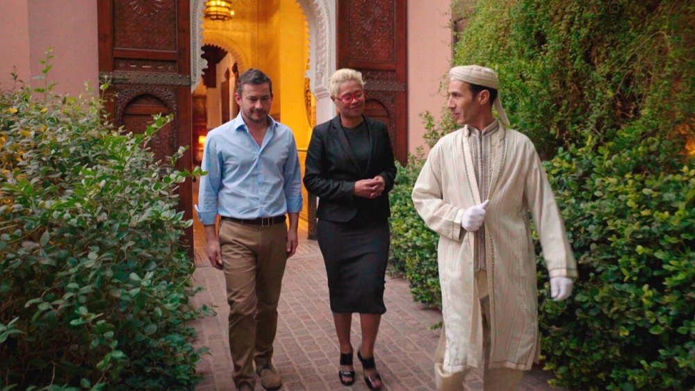 ảnh poster phim Những khách sạn tuyệt vời: Cuộc sống ngoài đại sảnh (Phần 2) (Amazing Hotels: Life Beyond the Lobby (Season 2))