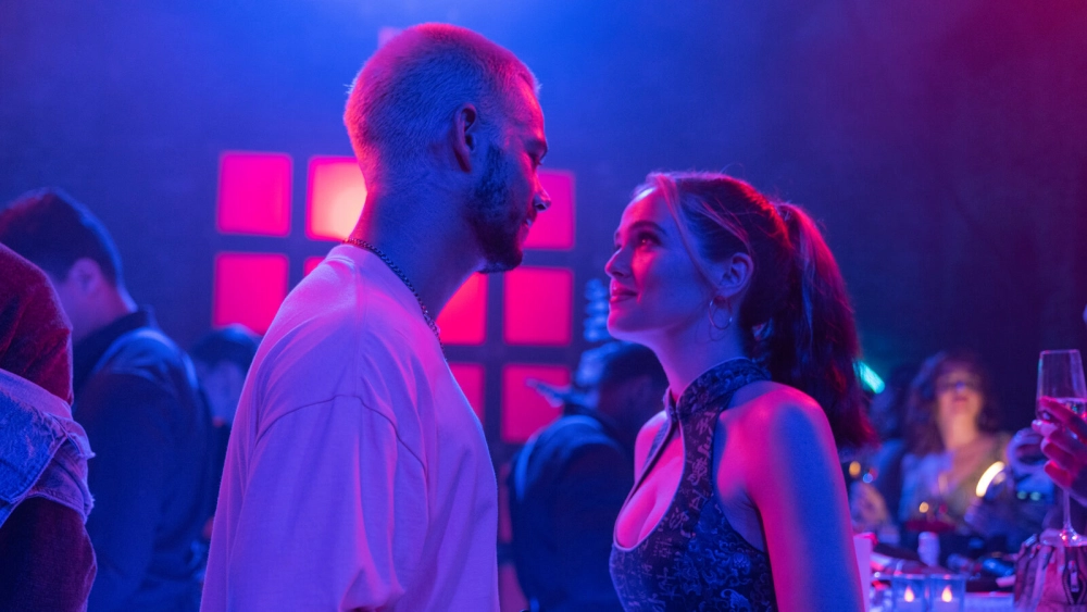 ảnh poster phim Not Okay