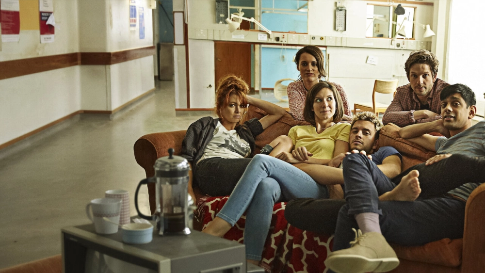 ảnh poster phim Ở chung (Crashing)