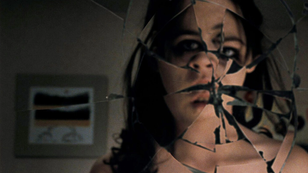 ảnh poster phim Orphan