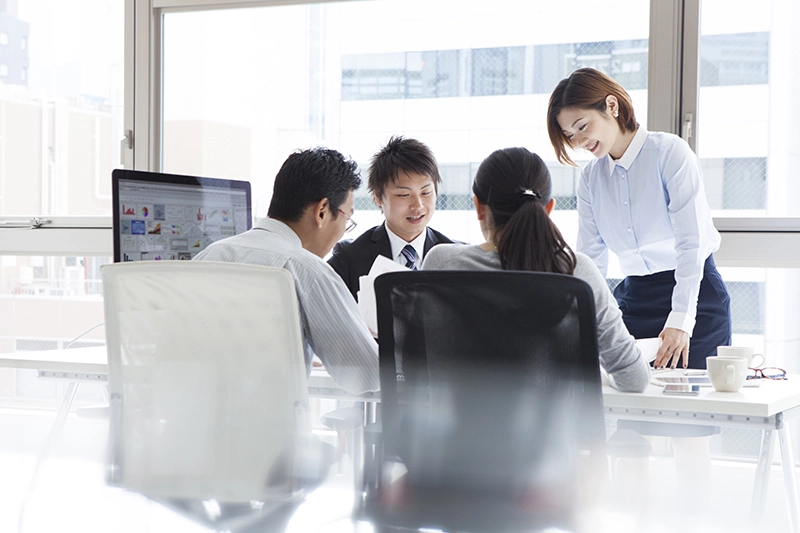 ảnh poster phim Quản lý sử dụng nhân viên nữ (Managers Use Of Female Employees)