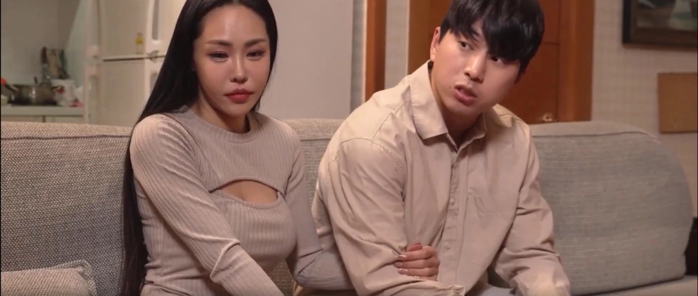 ảnh poster phim Tách Sò Để Trả Nợ (몸보증에열려버린털지갑)