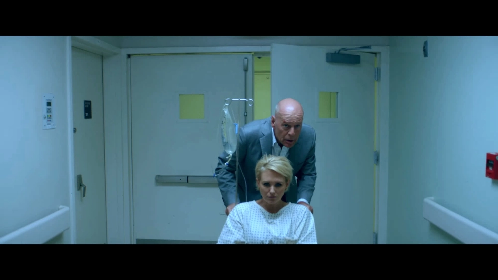 ảnh poster phim Trạm Cấp Cứu (Trauma Center)