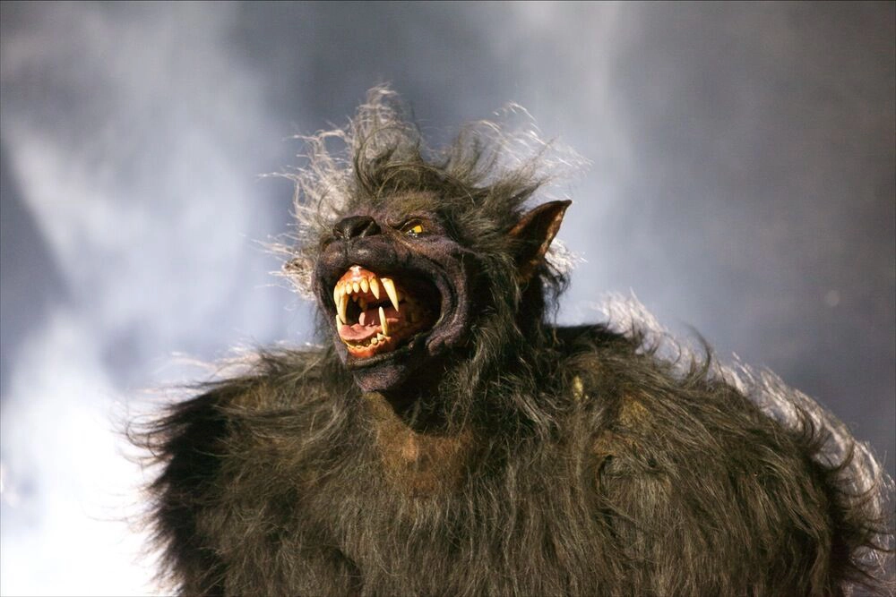 ảnh poster phim Trăng Máu (Blood Moon)