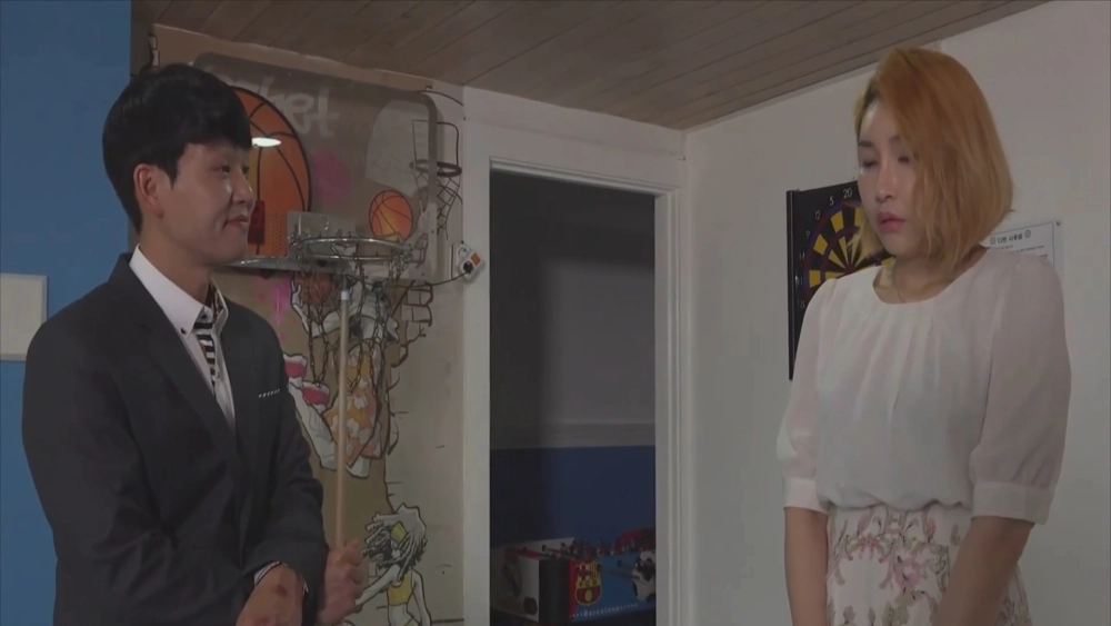 ảnh poster phim Vợ Thay Chồng Trả Nợ (남편대신 몸빵하는 아내)