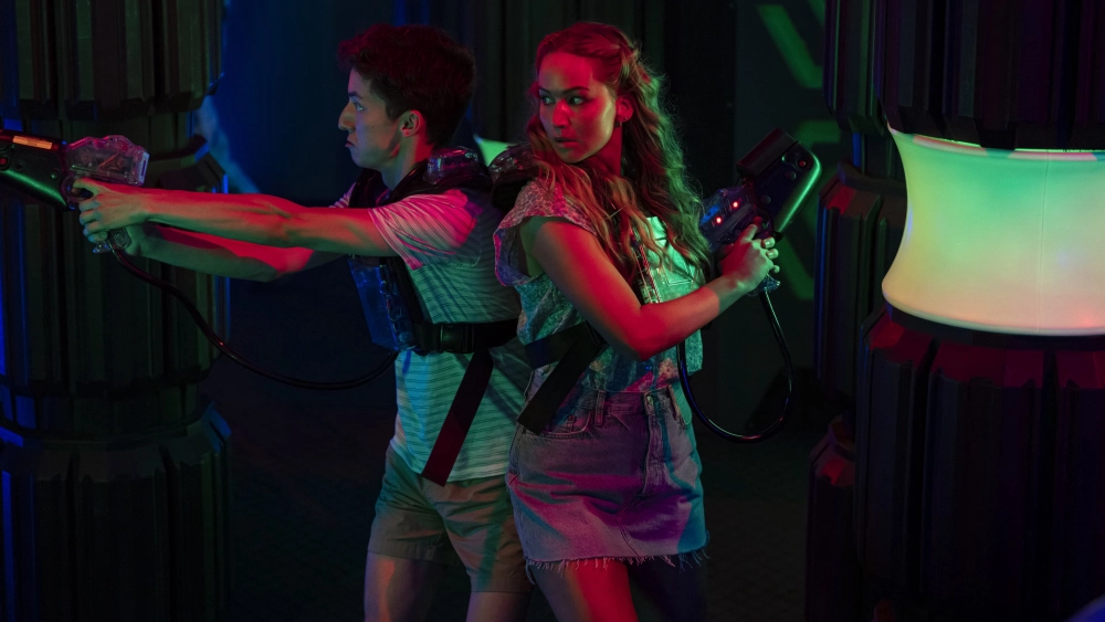 ảnh poster phim Vú Em Dạy Yêu (No Hard Feelings)