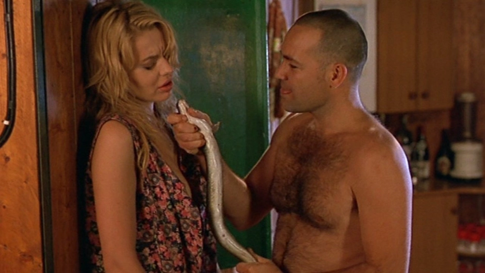 ảnh poster phim Búp bê