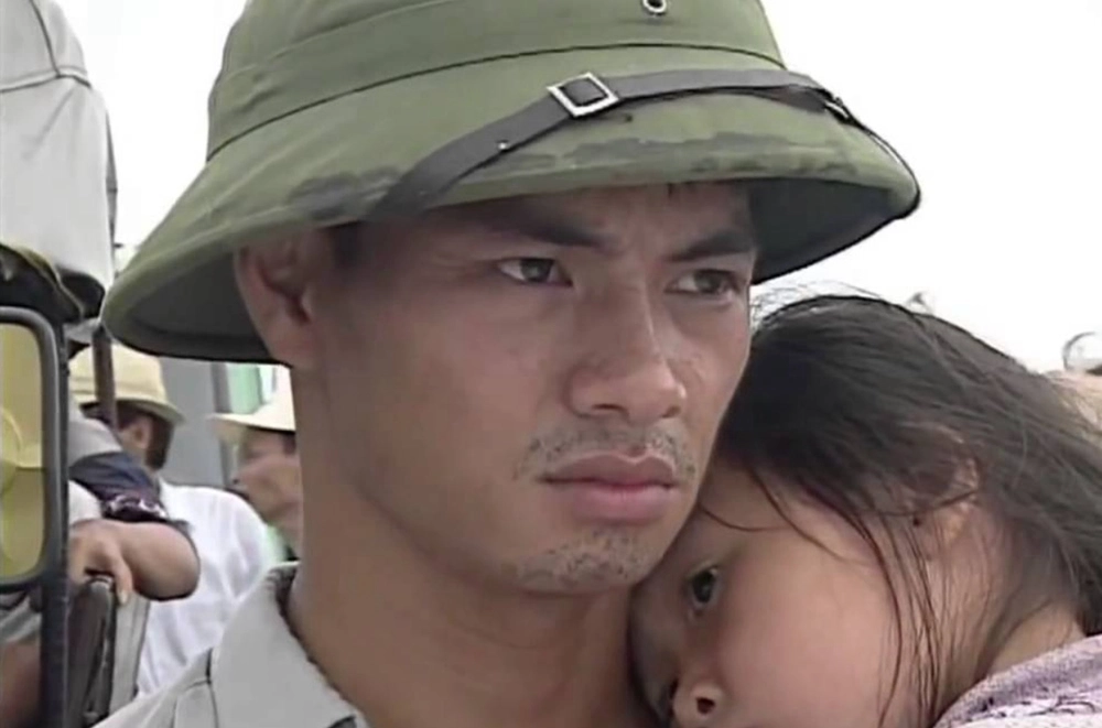 ảnh poster phim Sóng Ở Đáy Sông