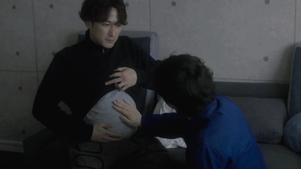 ảnh poster phim Có vẻ hơi lạc hậu, trong một căn phòng.