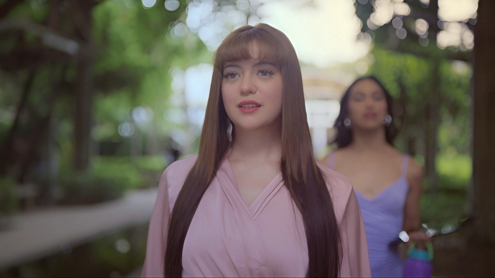 ảnh poster phim Flower Girl