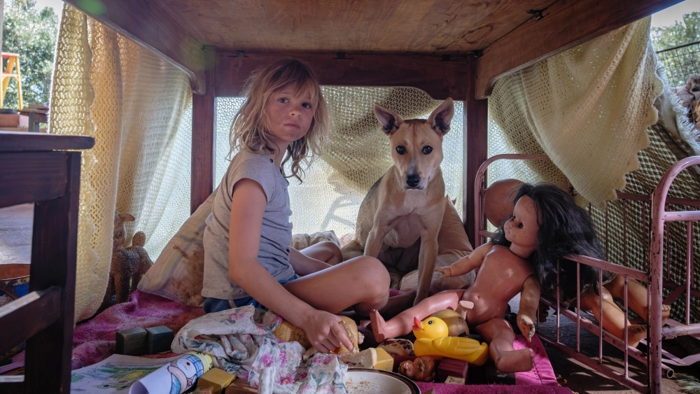 ảnh poster phim Đứa Trẻ của Chiến Tranh