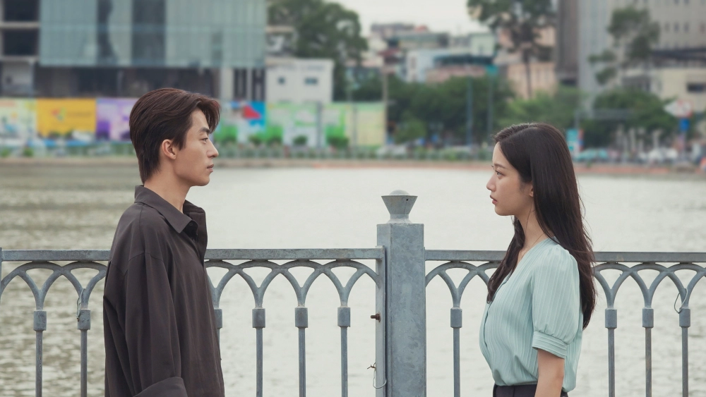 ảnh poster phim Không Còn Chúng Ta