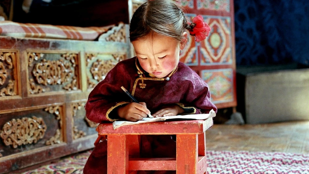 ảnh poster phim Hang Của Chú Chó Vàng