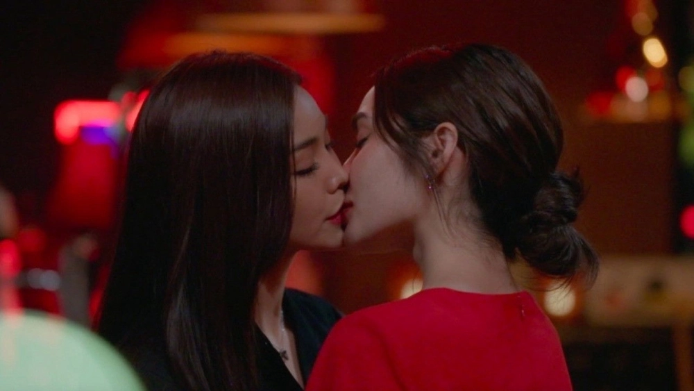 ảnh poster phim Những Cô Gái Khi Yêu