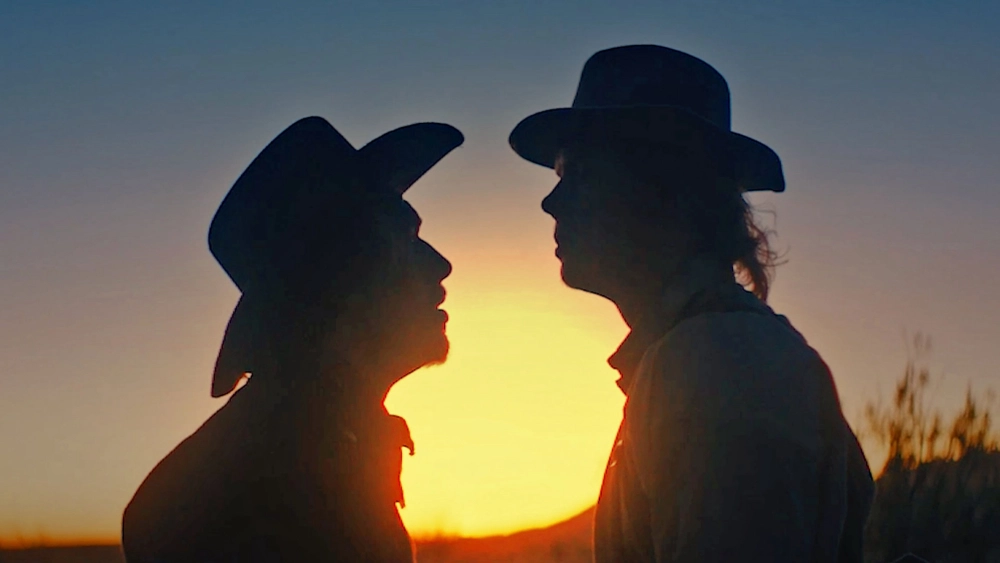 ảnh poster phim The War Between