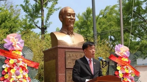 Musiala ăn mừng bàn thắng