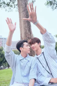 Nhìn Thấy Tình Yêu (See Your Love)