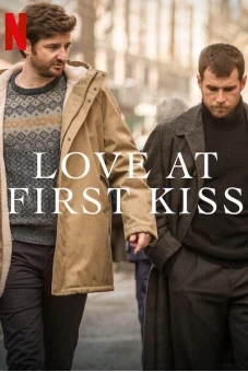 Yêu từ nụ hôn đầu (Love at First Kiss)